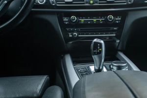 Panel sterowania inteligentnym systemem nawadniania ogrodu