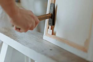 DIY w Kuchni Proste Naprawy i Ulepszenia, Które Zrobisz Sam Latem.