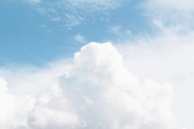 porównanie czystego i brudnego filtra rekuperatora